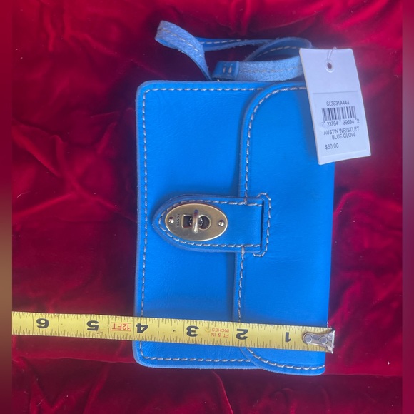 NWT BAG WRISTLET WALLET GENUINE LEATHER FOSSIL IN BRIGHT BLUE - Picture 10 of 10